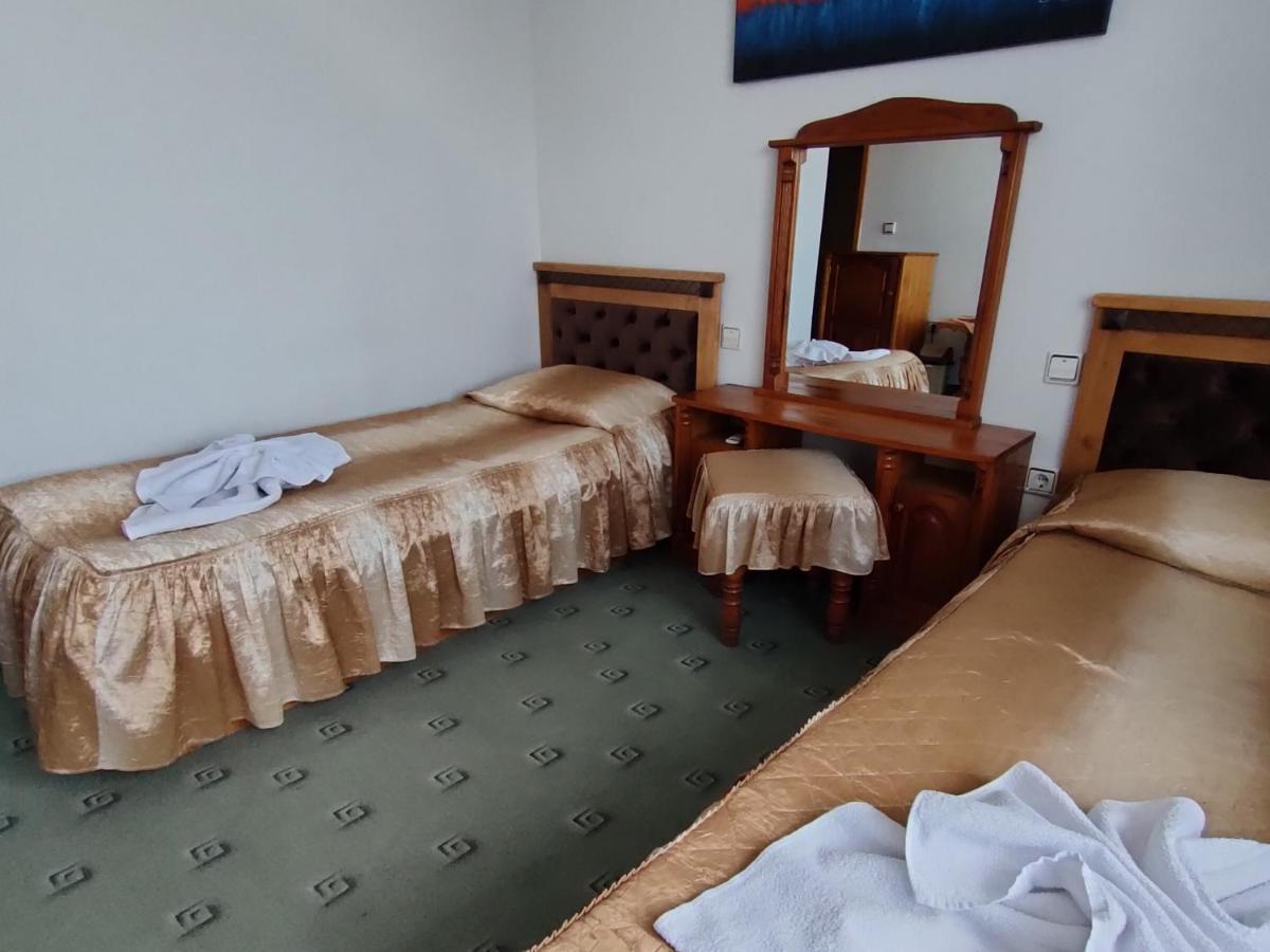 Guest Rooms Grachenovi Bansko Zewnętrze zdjęcie